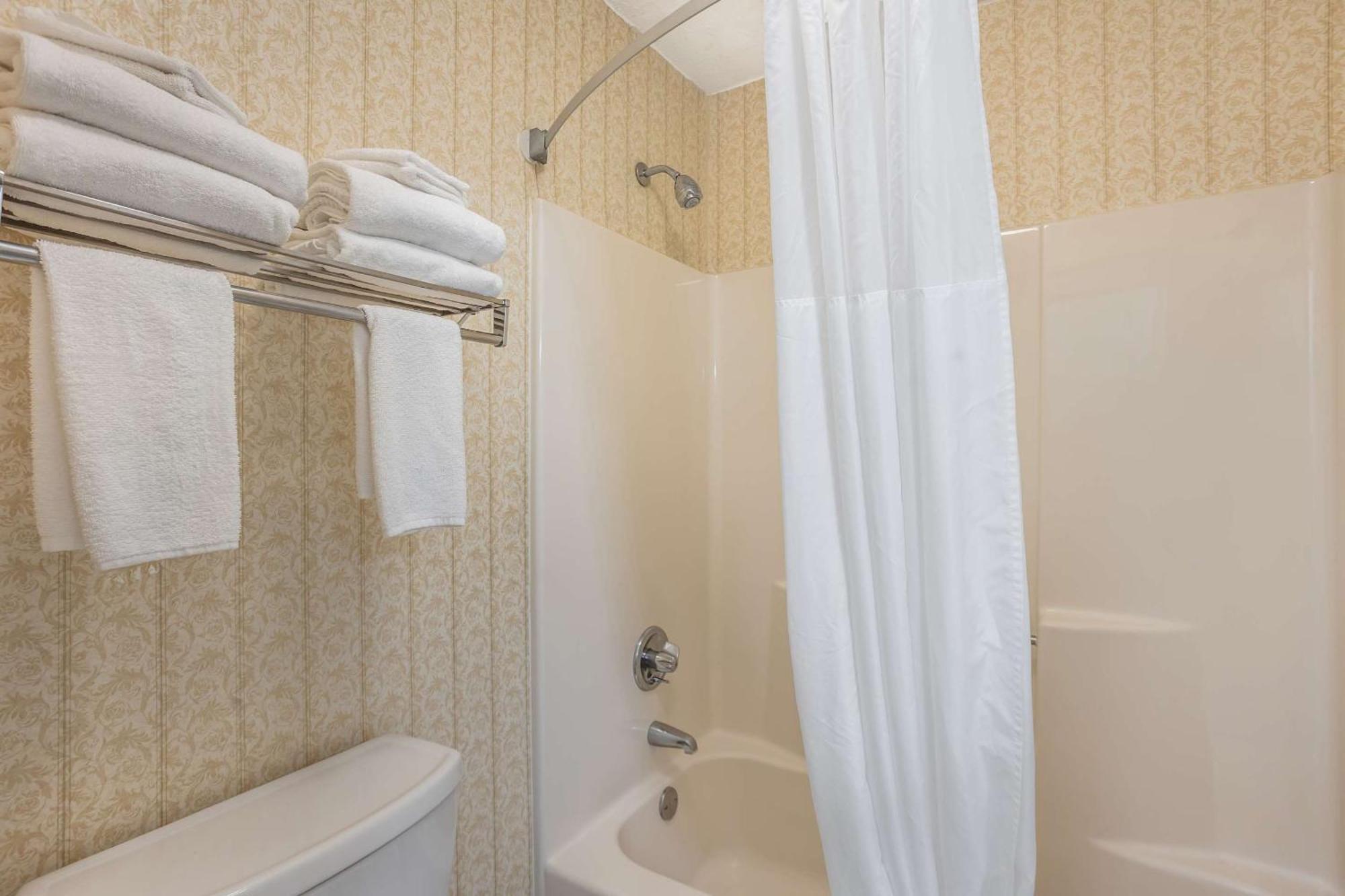 Quality Inn Gettysburg Battlefield Bagian luar foto